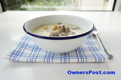 kofteli-nohutlu-yogurt-corbasi-tarifi