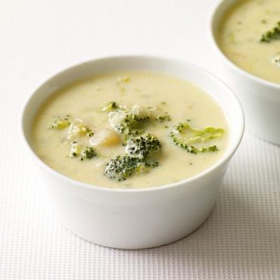 yogurtlu-pirincli-brokoli-corbasi-tarifi