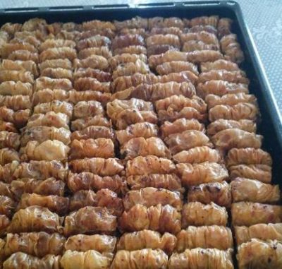 baklava-yufkasiyla-burma-tatli-tarifi