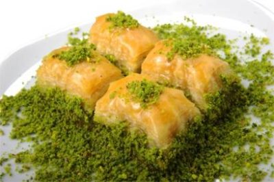 kolay-fistikli-baklava-tarifi