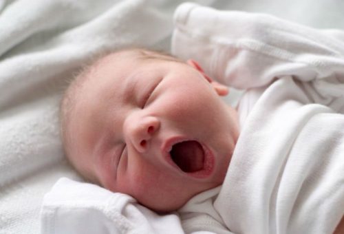 Miniğiniz Büyürken 1 Aylık Bebek Gelişimi