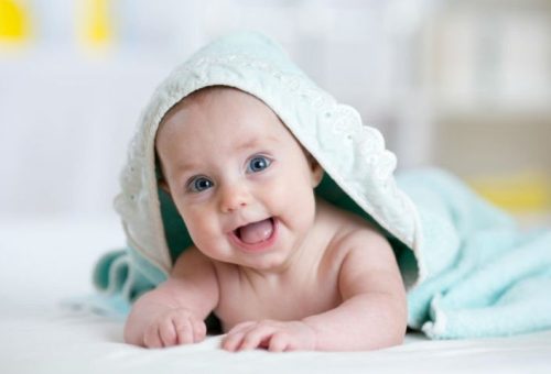 Miniğiniz Büyürken 2 Aylık Bebek Gelişimi