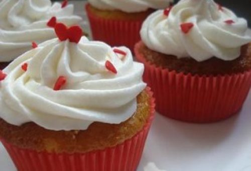 Kaş Usulü Tatlı Fıstık Kremalı Muffin Tarifi