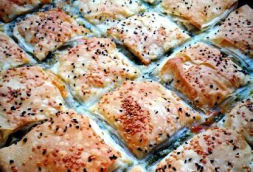 Mantarli Tepsi Böreği Tarifi