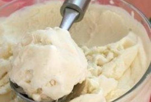 Suruç Usulü Tatlı Mikrodalgada Sakızlı Dondurma Tarifi