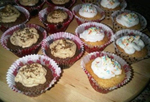 Edremit Usulü Tatlı Vanilyalı Ve Kahveli Cupcake Tarifi