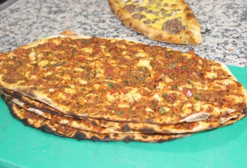 Viranşehir Usulü Lahmacun Tarifi