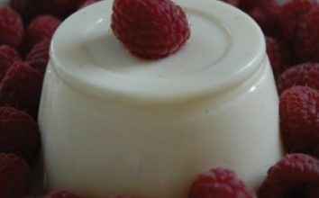 Çıldır Usulü Tatlı Yoğurtlu Panna Cotta Tarifi