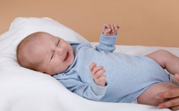 Üzülmesin Onlar Bebeklerde Gaz Sancısını Gidermenin 10 Yöntemi