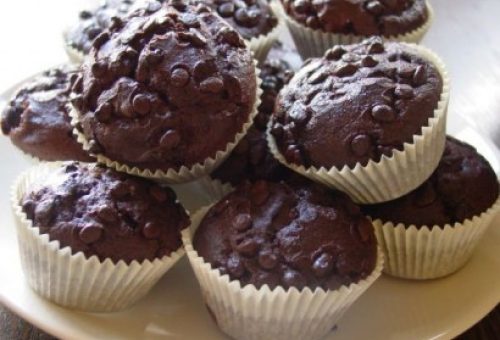 Hüyük Usulü Tatlı Çikolatalı Muffin Kek Tarifi