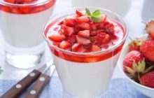 Çilekli Panna Cotta Tarifi